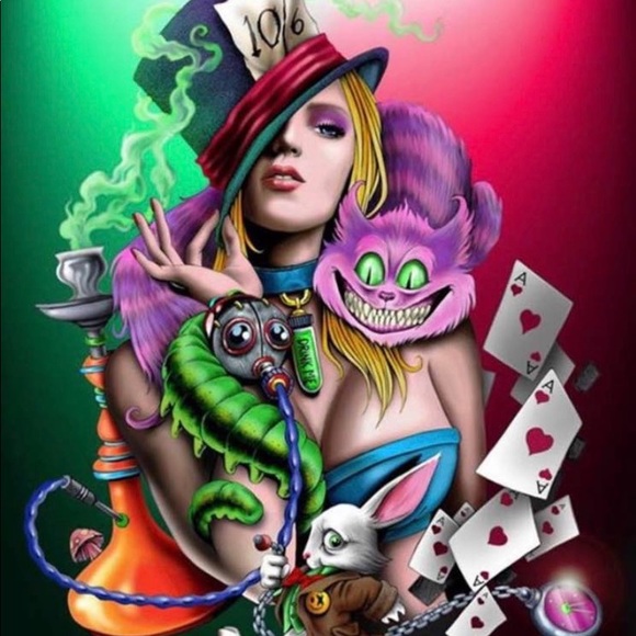 Meet your Posher, Donna! I accept most offers! Make me an offer! Many items! - Picture 2 of 15